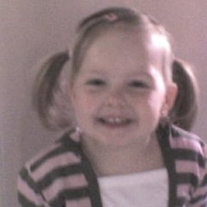 Kimberly-Lea geb. 28,6,2006
spitzname kimy.oda lulu