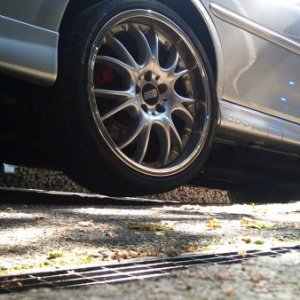 KW Inox Variante 2 mit 19" BBS CK AIR II Felgen + Dumpstops. Federweg = fast null :D
