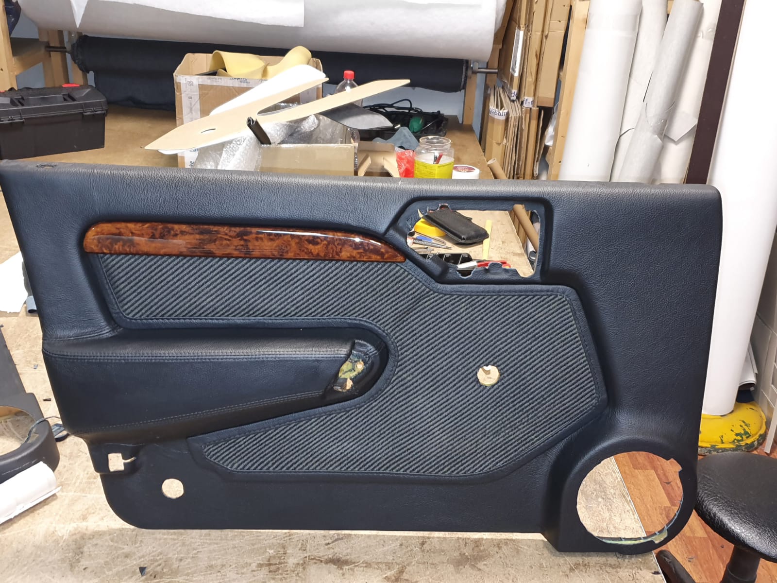 1. Tür Verkleidung Leder v. Sattler fertig Okt. 2020.JPG