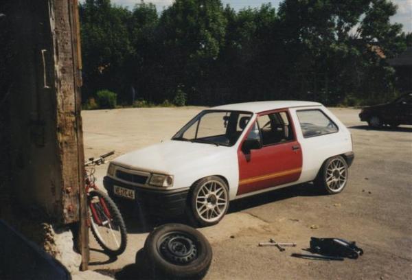 mit Fahrwerk und 17" Probefelgen *g*